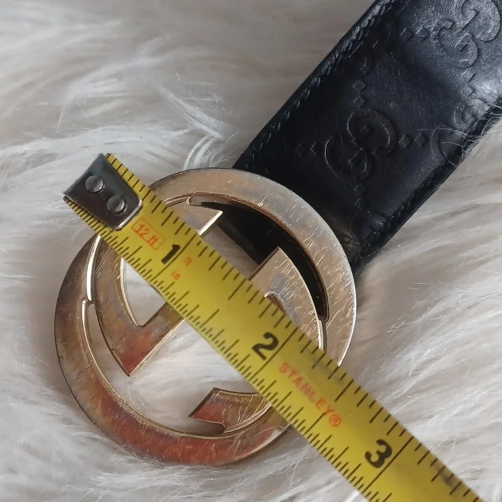 Gucci pre owned